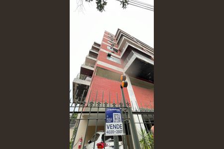 Apartamento para alugar com 140m², 3 quartos e 2 vagas Apartamento para alugar com 140m², 3 quartos e 2 vagasPlaquinha