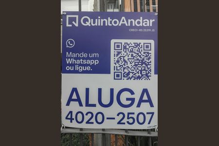 Placa de apartamento para alugar com 2 quartos, 84m² em Rio Branco, Porto Alegre