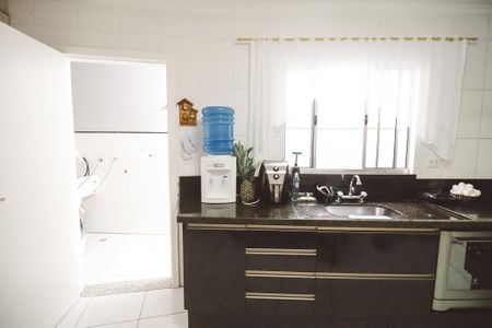 Casa à venda com 150m², 3 quartos e 3 vagas Casa à venda com 150m², 3 quartos e 3 vagasCozinha