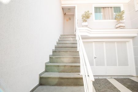 Casa à venda com 150m², 3 quartos e 3 vagas Casa à venda com 150m², 3 quartos e 3 vagasEntrada