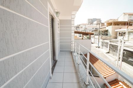 Casa à venda com 150m², 3 quartos e 3 vagas Casa à venda com 150m², 3 quartos e 3 vagasVaranda da Suíte 1
