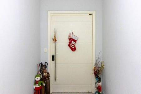 Apartamento à venda com 200m², 3 quartos e 1 vaga Apartamento à venda com 200m², 3 quartos e 1 vagaEntrada