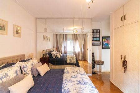 Apartamento à venda com 200m², 3 quartos e 1 vaga Apartamento à venda com 200m², 3 quartos e 1 vagaSuíte