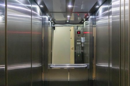 Apartamento à venda com 200m², 3 quartos e 1 vaga Apartamento à venda com 200m², 3 quartos e 1 vagaElevador