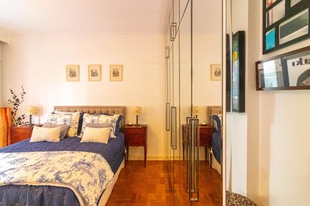 Apartamento à venda com 200m², 3 quartos e 1 vaga Apartamento à venda com 200m², 3 quartos e 1 vagaSuíte