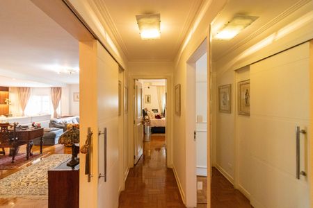 Apartamento à venda com 200m², 3 quartos e 1 vaga Apartamento à venda com 200m², 3 quartos e 1 vagaCorredor