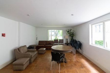 Apartamento à venda com 200m², 3 quartos e 1 vaga Apartamento à venda com 200m², 3 quartos e 1 vagaÁrea comum - Salão de festas