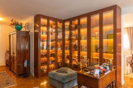 Apartamento à venda com 200m², 3 quartos e 1 vaga Apartamento à venda com 200m², 3 quartos e 1 vagaSala