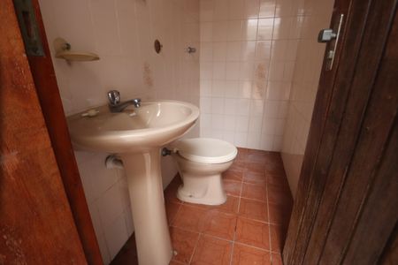Casa à venda com 100m², 2 quartos e 1 vagaBanheiro de Serviço