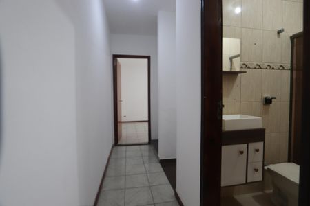 Casa à venda com 100m², 2 quartos e 1 vagaCorredor