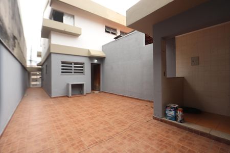 Casa à venda com 100m², 2 quartos e 1 vagaQuintal