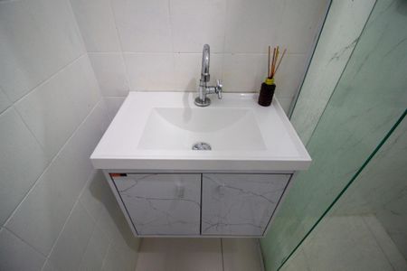 Banheiro social de apartamento para alugar com 2 quartos, 52m² em Vila Esperanca, Sorocaba
