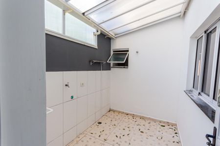 Apartamento para alugar com 56m², 2 quartos e 1 vagaÁrea de Serviço