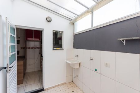 Apartamento para alugar com 56m², 2 quartos e 1 vagaÁrea de Serviço