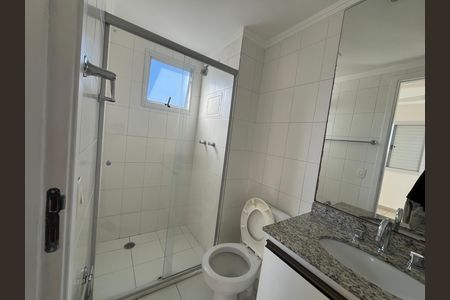 Banheiro social de apartamento para alugar com 3 quartos, 110m² em Carandiru, São Paulo