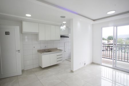Apartamento para alugar com 45m², 2 quartos e 1 vaga Apartamento para alugar com 45m², 2 quartos e 1 vagaSala/Cozinha