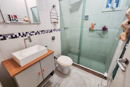Apartamento à venda com 90m², 3 quartos e sem vagaBanheiro 