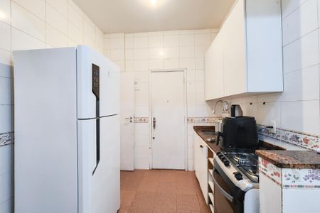 Apartamento à venda com 90m², 3 quartos e sem vagaCozinha 