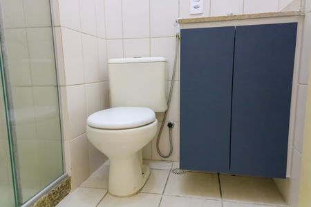 Casa de condomínio à venda com 94m², 3 quartos e 2 vagasBanheiro Social