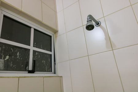 Casa de condomínio à venda com 94m², 3 quartos e 2 vagasBanheiro da Suite