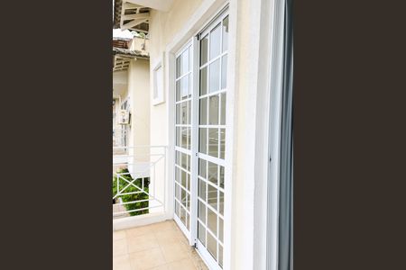 Casa de condomínio à venda com 94m², 3 quartos e 2 vagasVaranda dos Quartos