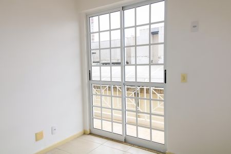 Casa de condomínio à venda com 94m², 3 quartos e 2 vagasQuarto 2