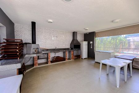 Apartamento à venda com 36m², 1 quarto e sem vagaÁrea comum - Churrasqueira