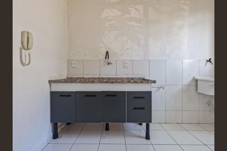 Cozinha de apartamento para alugar com 1 quarto, 48m² em Estância Jaraguá, São Paulo