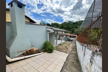 Casa à venda com 100m², 3 quartos e sem vagaÁrea comum
