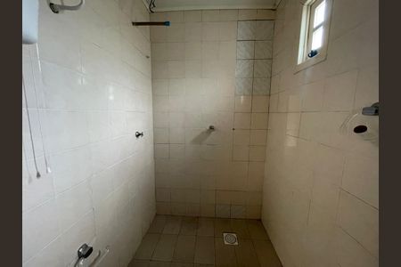 Casa à venda com 100m², 3 quartos e sem vagaBanheiro