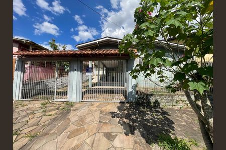 Fachada de casa à venda com 3 quartos, 100m² em Guarani, Novo Hamburgo