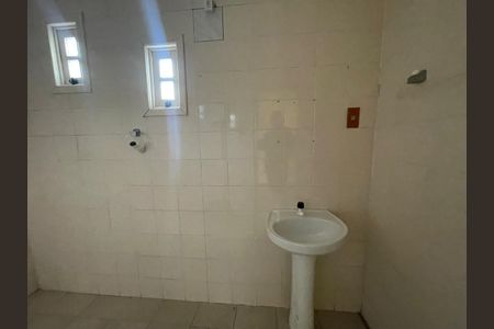 Casa à venda com 100m², 3 quartos e sem vagaBanheiro