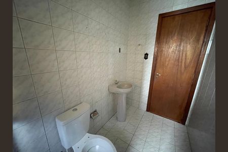 Casa à venda com 100m², 3 quartos e sem vagaBanheiro