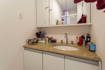 Apartamento à venda com 136m², 4 quartos e 1 vagaBanheiro da Suíte 1