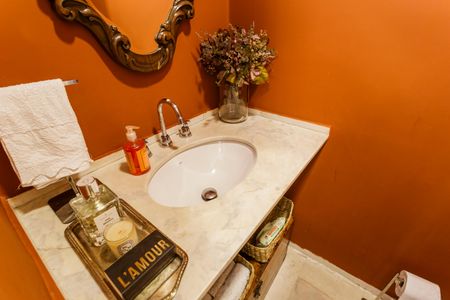 Apartamento à venda com 136m², 4 quartos e 1 vagaLavabo