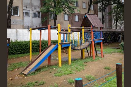 Apartamento à venda com 47m², 2 quartos e 1 vaga Apartamento à venda com 47m², 2 quartos e 1 vagaÁrea comum - Playground