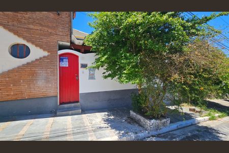 Casa para alugar com 110m², 2 quartos e 1 vagaFachada