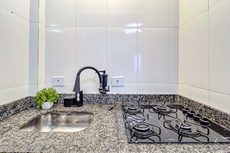 Cozinha de apartamento para alugar com 1 quarto, 30m² em Jardim Helena, São Paulo