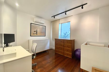 Apartamento para alugar com 92m², 2 quartos e 1 vaga Apartamento para alugar com 92m², 2 quartos e 1 vagaQuarto