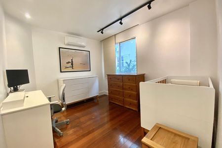 Apartamento para alugar com 92m², 2 quartos e 1 vaga Apartamento para alugar com 92m², 2 quartos e 1 vagaQuarto