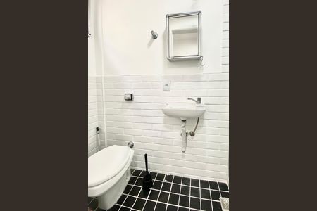 Apartamento para alugar com 92m², 2 quartos e 1 vaga Apartamento para alugar com 92m², 2 quartos e 1 vagaBanheiro de serviço