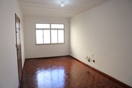 Sala de apartamento para alugar com 3 quartos, 65m² em Glória, Contagem