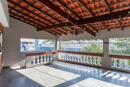 Casa para alugar com 140m², 3 quartos e 1 vagaTerraço com área de serviço e churrasqueira