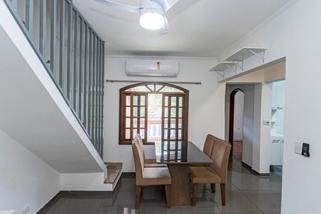 Sala de casa para alugar com 3 quartos, 140m² em Jardim Centenário, São Paulo