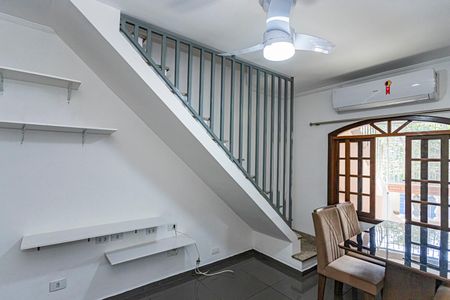 Sala de casa para alugar com 3 quartos, 140m² em Jardim Centenário, São Paulo