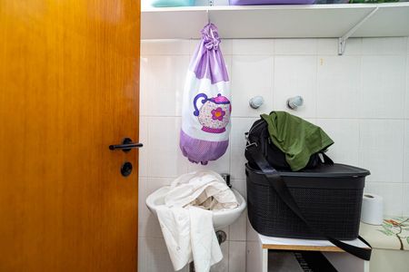 Apartamento para alugar com 57m², 2 quartos e 1 vagaÁrea de Serviço