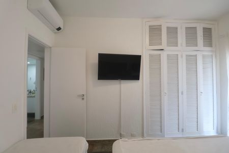 Apartamento para alugar com 156m², 4 quartos e 1 vagaQuarto