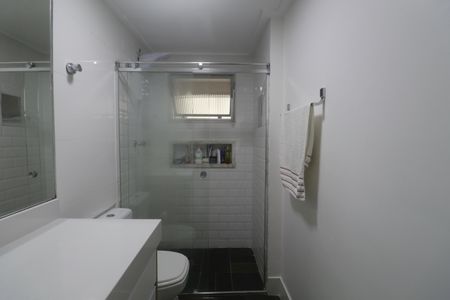Apartamento para alugar com 156m², 4 quartos e 1 vagaBanheiro Suíte
