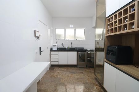 Apartamento para alugar com 156m², 4 quartos e 1 vagaCozinha