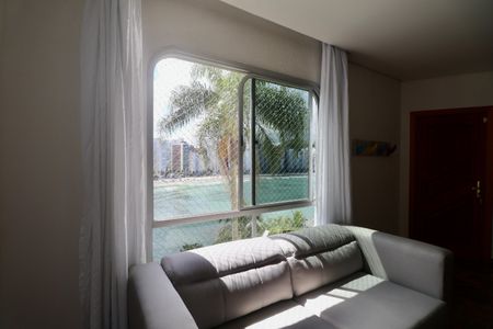 Apartamento para alugar com 156m², 4 quartos e 1 vagaSala